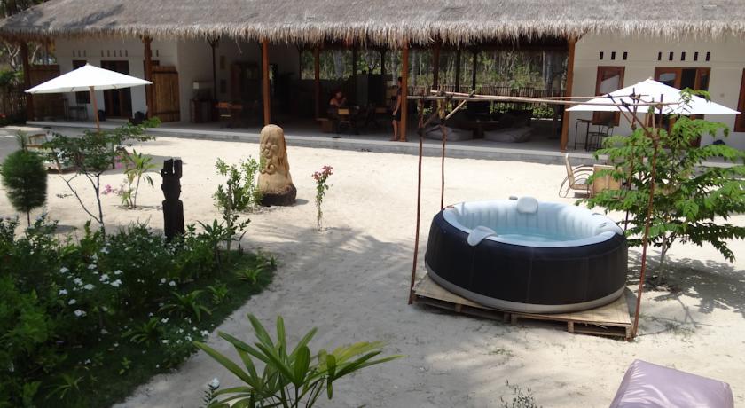 La Cocoteraie Ecolodge - Luxury Glamping Tents Gili Trawangan Exterior photo